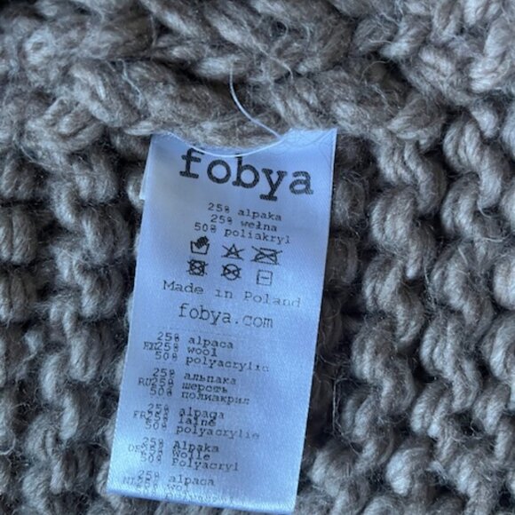 Fobya Chunky Knit Sweater, Women's size S/M - Picture 3 of 10